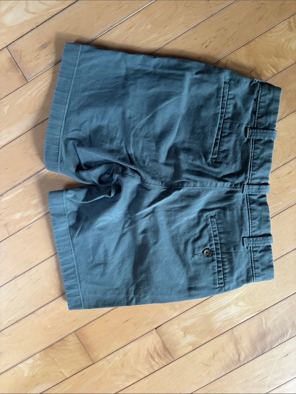 J Crew 28 waist shorts 7” Inseam (Like New Condition)